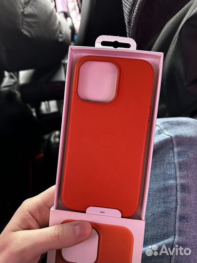 Кожаный чехол на iPhone 13 pro