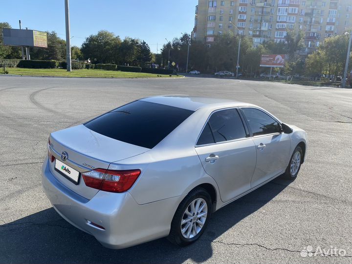 Toyota Camry 2.0 AT, 2012, 320 000 км