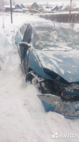 Ford Focus 2.0 AT, 2001, битый, 333 333 км