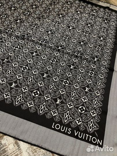 Шелковый платок шаль Louis vuitton черный