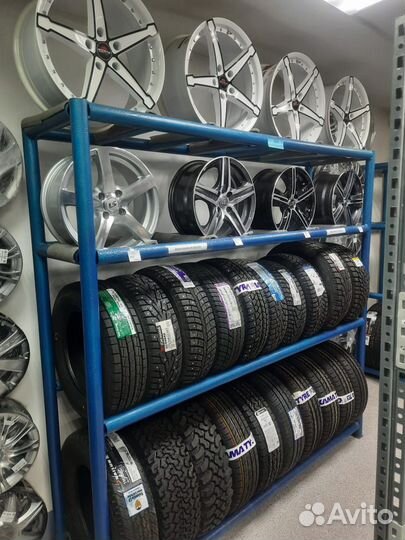 Firemax FM601 235/45 R18 98W