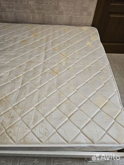 Матрас Аскона 140х200 и кровать Икеа