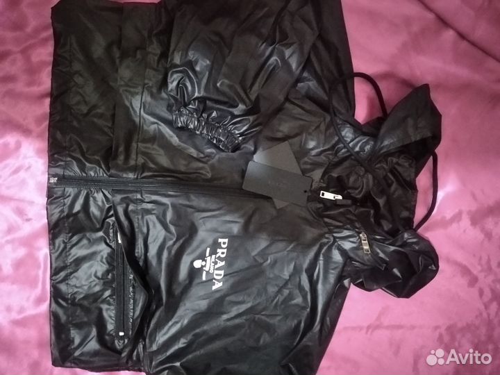 Женский костюм тройка prada