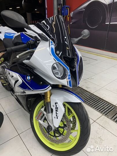 BMW S1000RR HP4