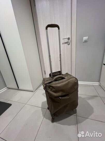 Чемодан lipault