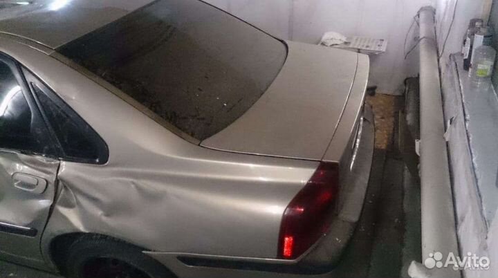 Volvo S80 2.4 МТ, 2000, битый, 190 000 км