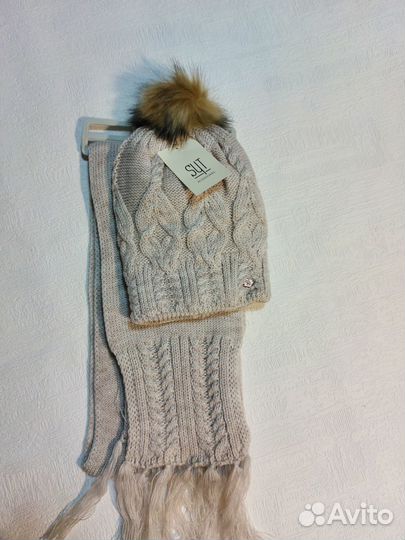 Шапка женская вязаная