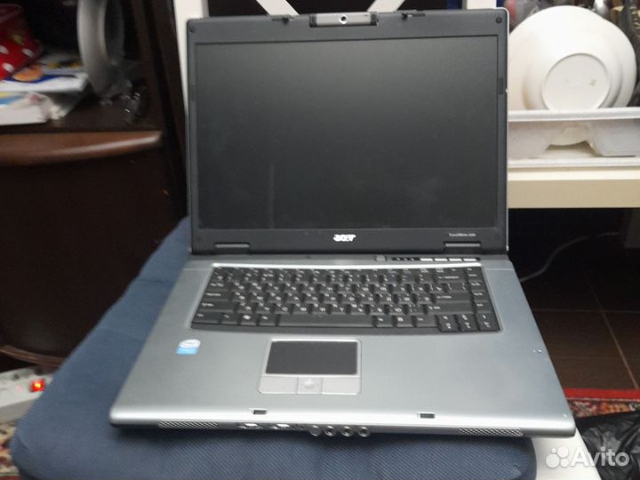 Ноутбук на запчасти lenovo, асер