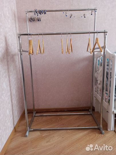 Вешалка напольная