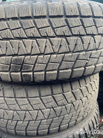 Bridgestone Blizzak DM-V1 275/55 R20