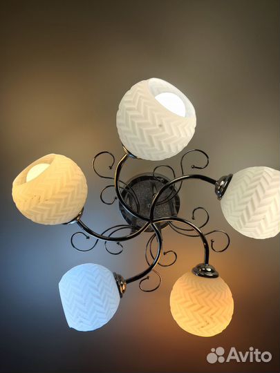 Люстра потолочная