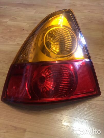 Стоп-сигнал задний левый Suzuki Aerio