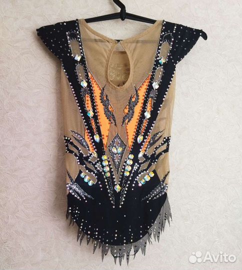 Сдам в аренду/продам купальник для худ. гимнастики