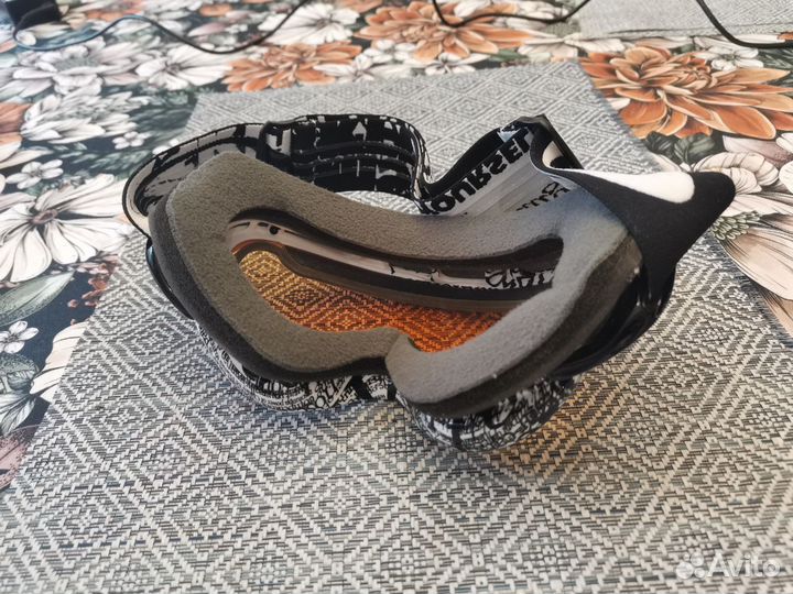 Горнолыжные очки Oakley