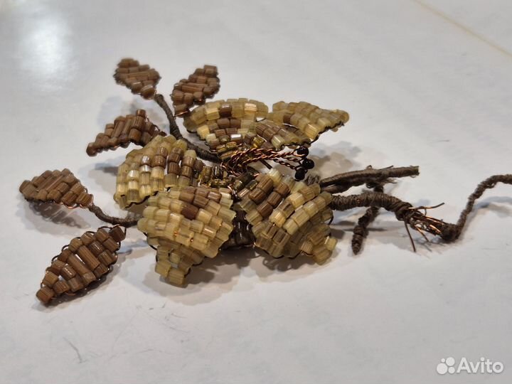 Старинная брошь, ручной работы