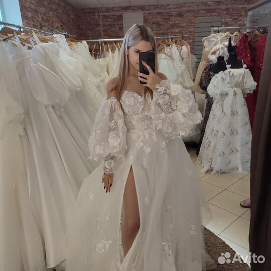 Свадебное платье