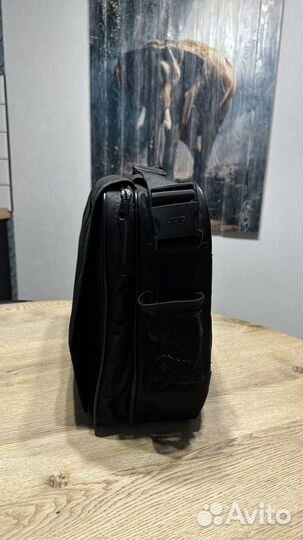 Сумка UDG Ultimate CourierBag Deluxe Black