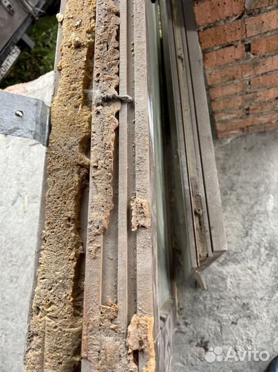 Деревянные двери и рамы со стеклопакетом