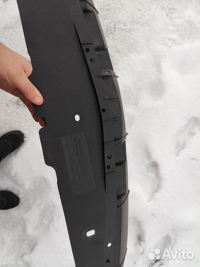 Решетка переднего бампера Toyota Corolla 150 дорес