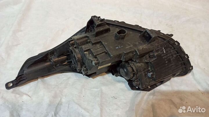 Фара правая Kia cerato 4 галоген