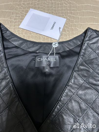 Жилет кожаный женский Chanel