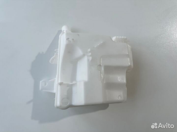 Бачок омывателя Форд Фокус 3