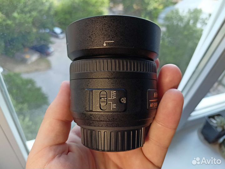 Объектив Nikon 35mm f/1.8G AF-S DX