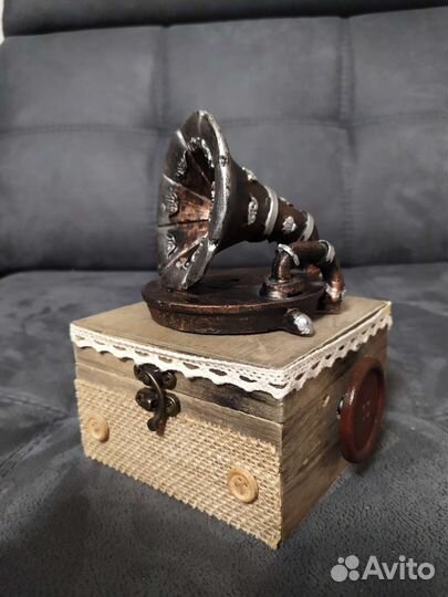 Музыкальная шкатулка