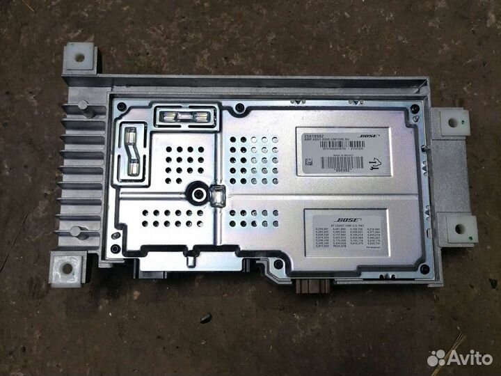 Усилитель звука Cadilac SRX