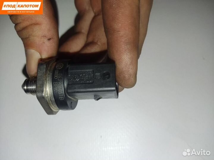 Клапан тнвд Audi A4 B8/8K 2009 06J906051B