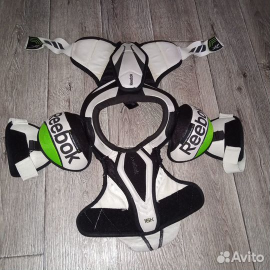 Наплечник хоккейный