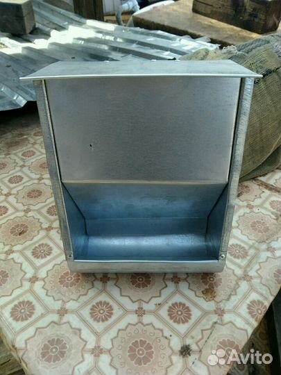 Кормушки для кроликов