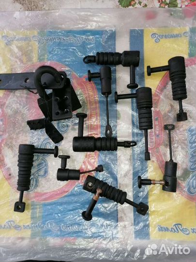 Замки разные