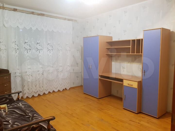 2-к. квартира, 57 м², 4/9 эт.