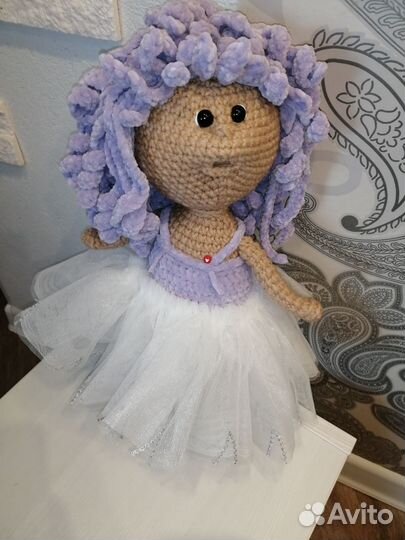 Вязаная игрушка интерьерная кукла тильда