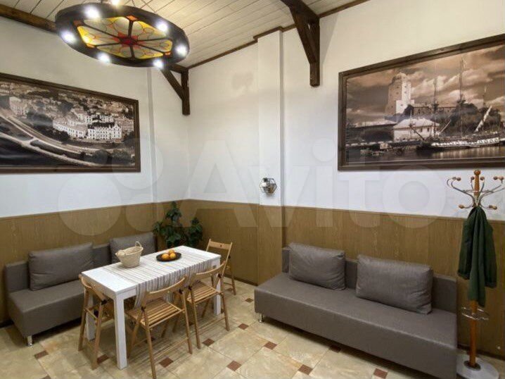 2-к. квартира, 47 м², 1/3 эт.