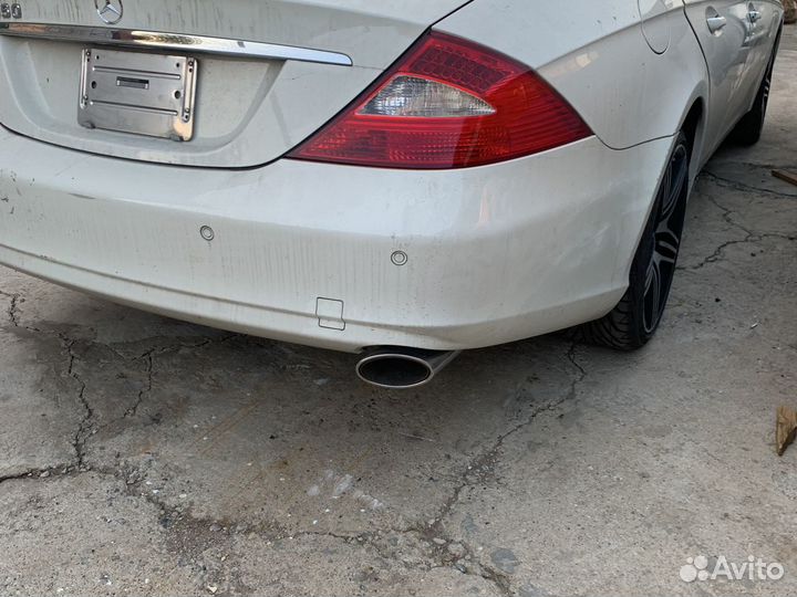 Задний бампер w219