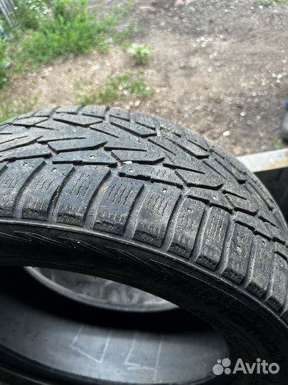 Nokian Tyres Hakkapeliitta 7 215/55 R17 98