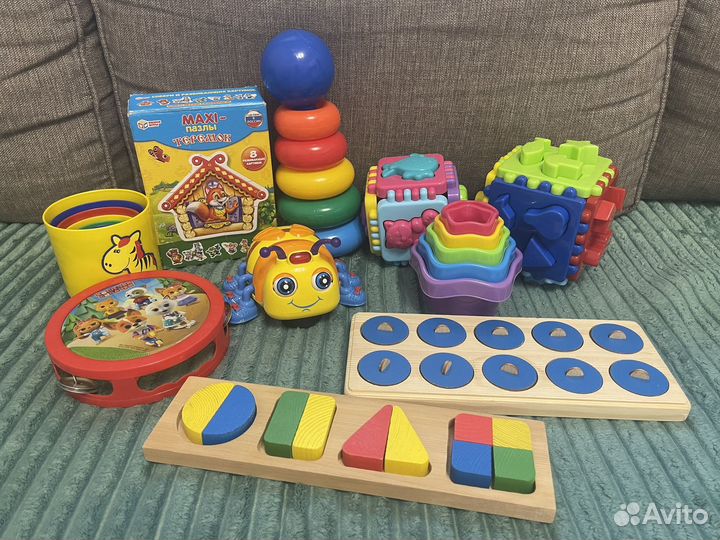Развивающие игрушки пакетом