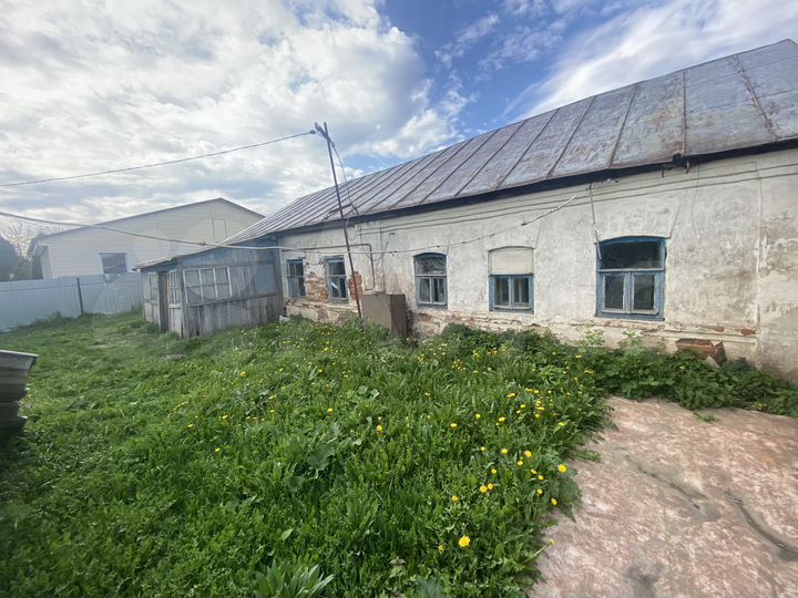 Дом 100 м² на участке 100 сот.