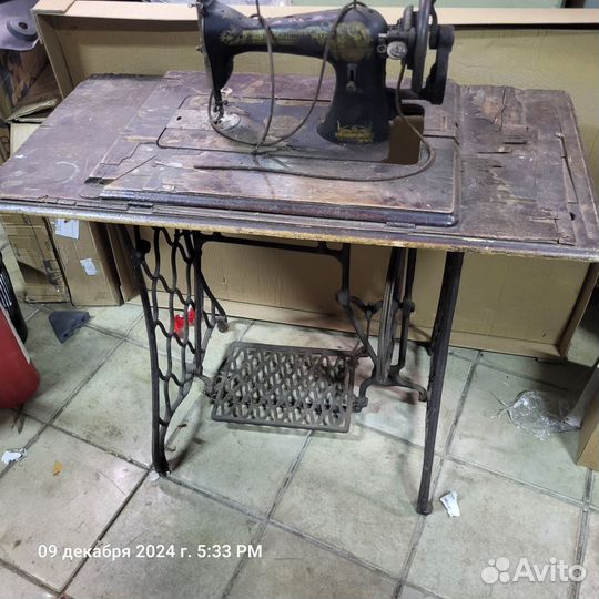 Швейная машина