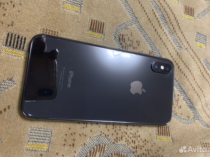 iPhone X, 64 ГБ