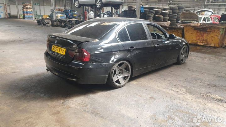 Спойлер крышки багажника BMW 3 E90/E91/E92/E93