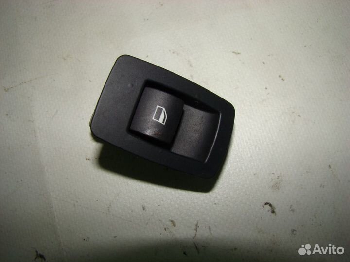 Кнопка заднего стеклоподъемника BMW 320i E90 (Кузо