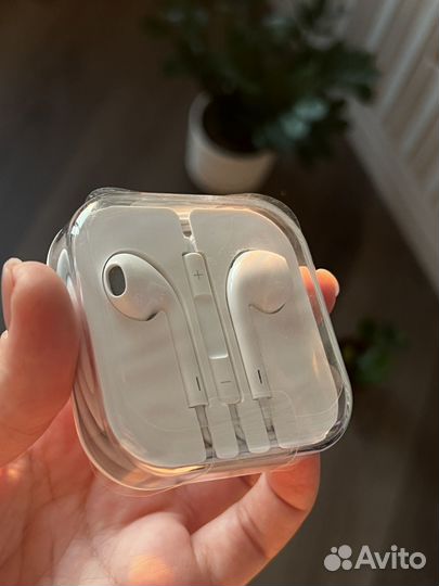 Проводные наушники Apple EarPods (3.5 мм)