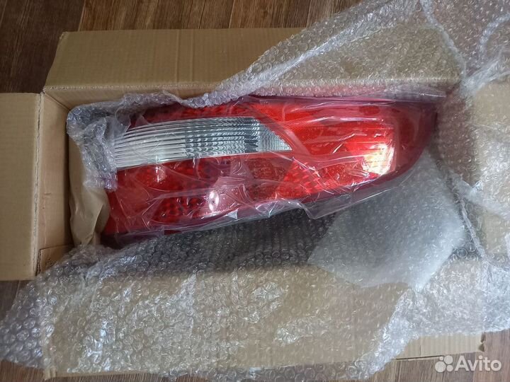 Задний фонарь на KIA RIO 3 хэтчбек
