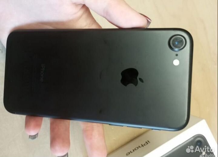 iPhone 7, 128 ГБ