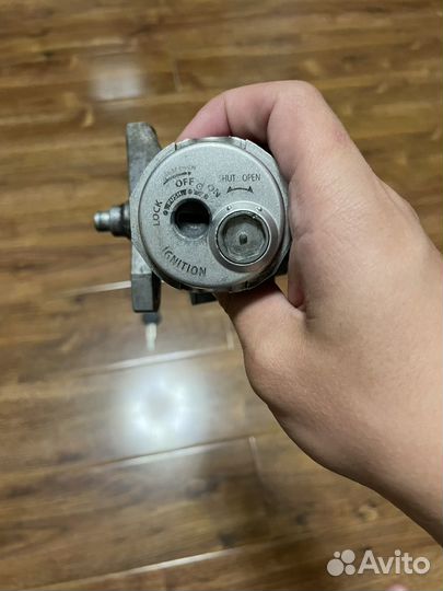 Замок зажигания на скутер Suzuki addres v50