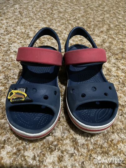 Сандалии crocs