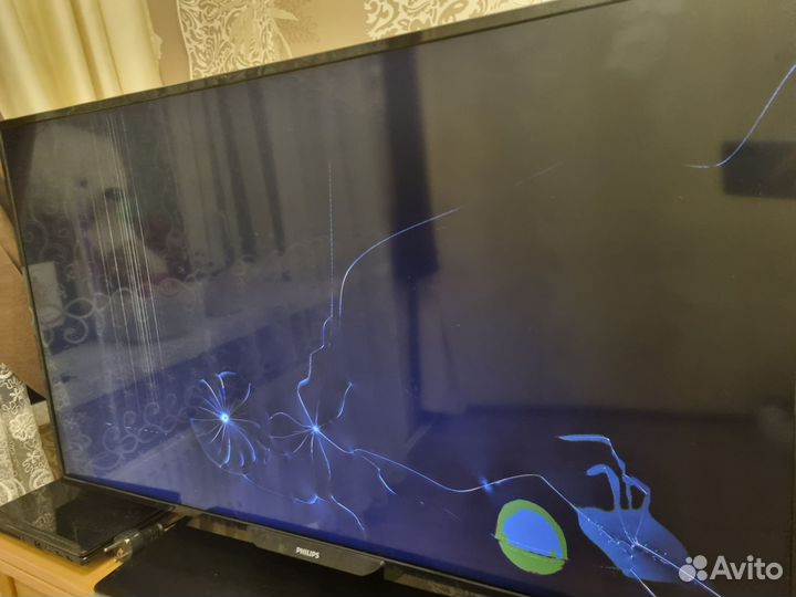 Телевизор на запчасти